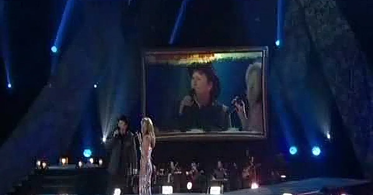Clint Black & Lisa Hartman Showcase Lasting Love in Magical Performance of 'When I Said I Do'