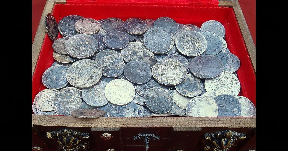 This Man Finds a Huge Hoard of Silver Coins While Metal Detecting!