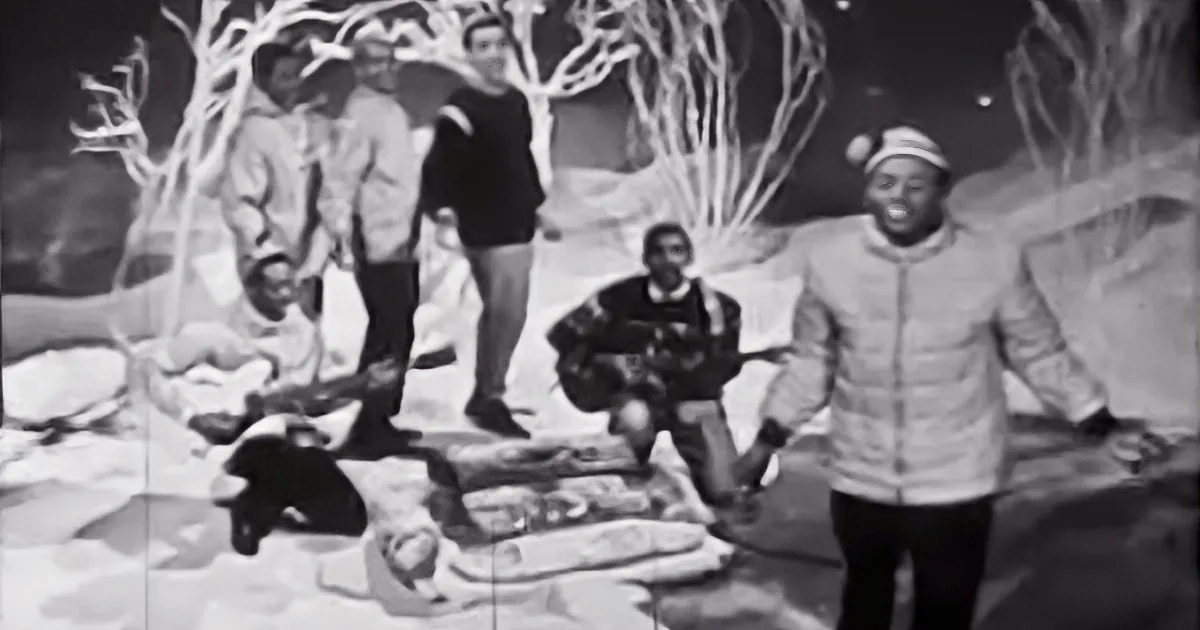 When Dick Clark Introduces This Musical Act, the Crowd Goes Crazy!