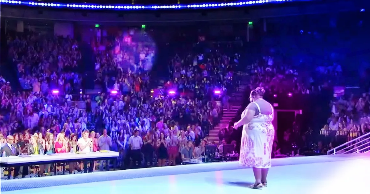 They Chuckled as She Walked on Stage, but When She Sings ''Bring It on Home'' -- Everyone Wants More