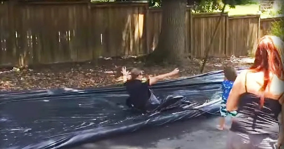 Neighbor Calls 911 Over ''Illegal'' Slip-N-Slide, but They Weren''t Expecting Cops to Do This
