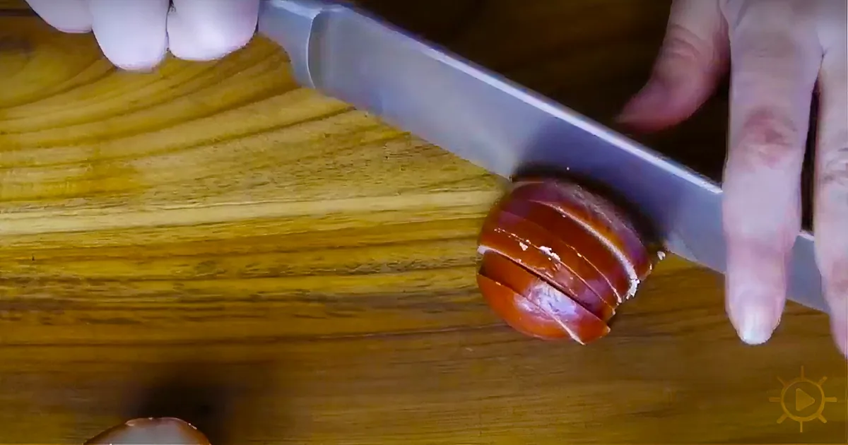 Don''t Throw Away the Seed of the Avocado. Here''s Why!