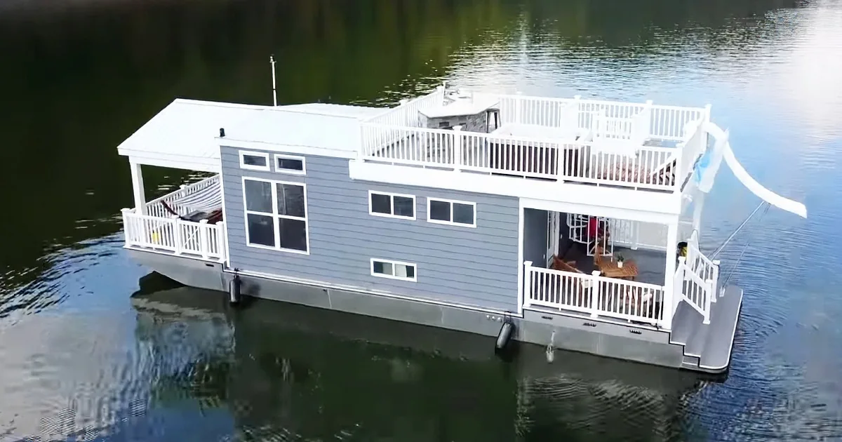 Coolest Houseboat You''ll Ever See, Take a Peek Inside