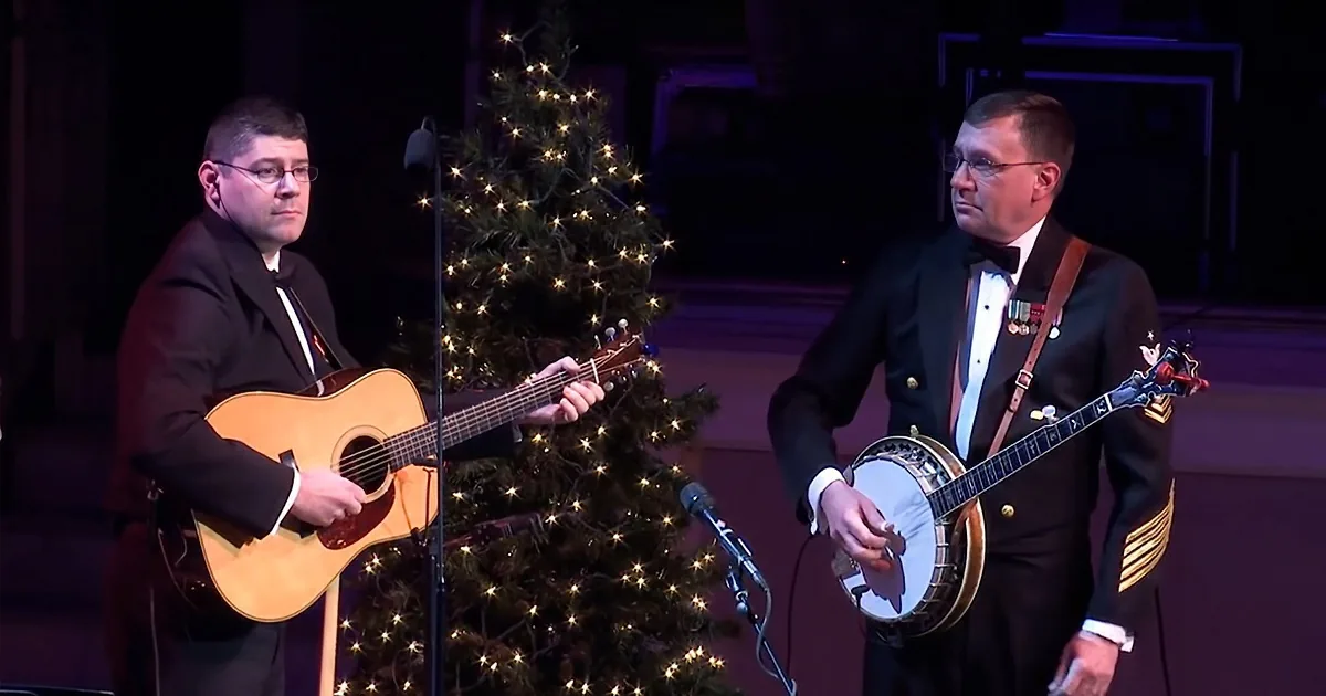 Us Navy Band Brings Down the House With Epic Dueling ''Jingle Bells'' Performance