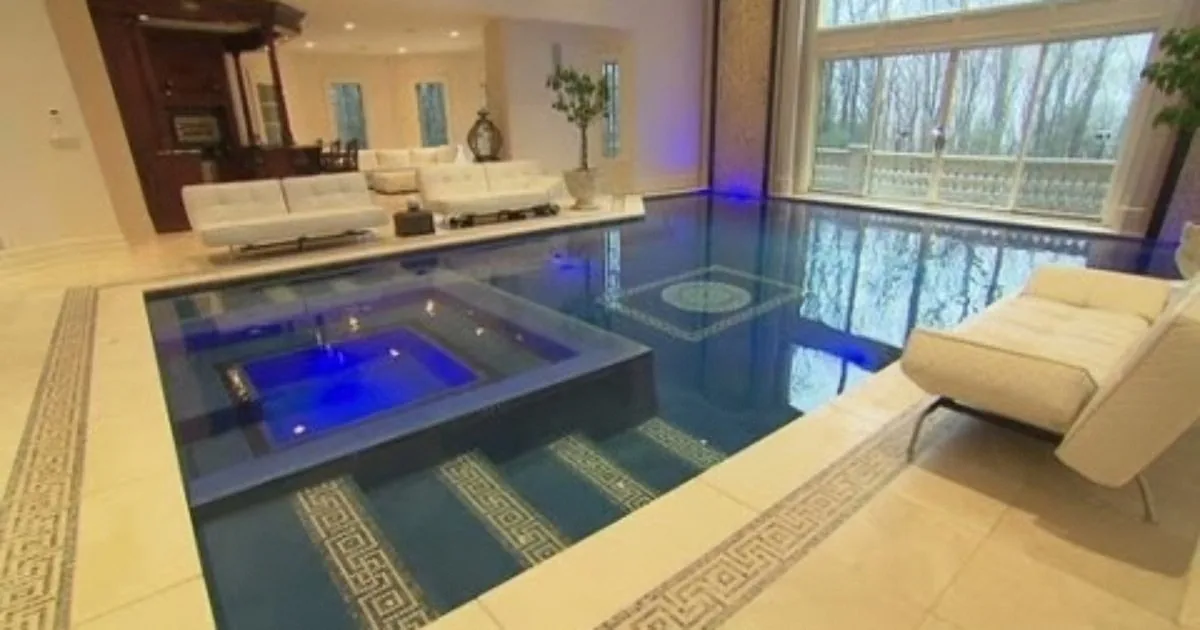 I Thought It Was a Normal Mansion - Until I Saw This in the Living Room! Can You Believe That?!