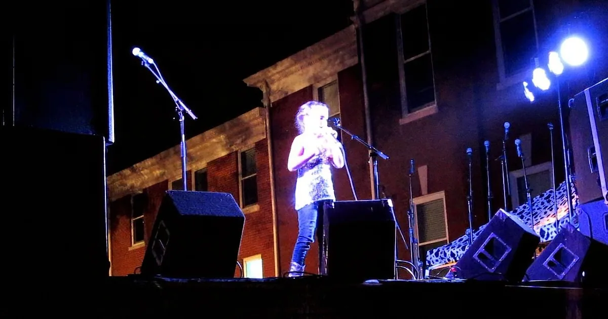 Little Girl Comes Onstage to Sing 'How Great Thou Art'. When She Starts? You Won't Believe This!