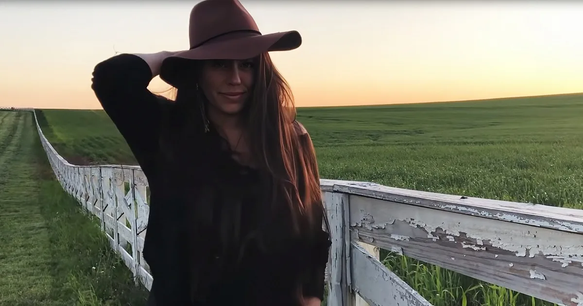 Listeners Drawn in With Powerful 'Holy Water' Cover From Beckah Shae