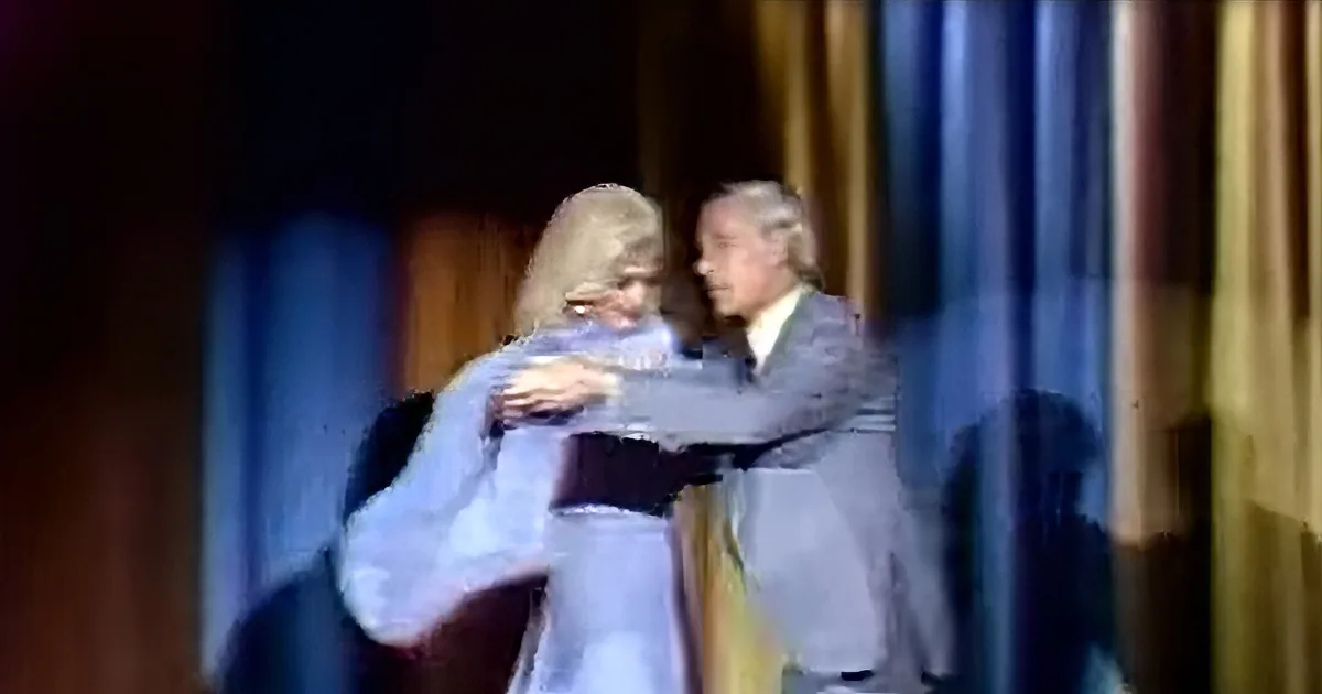 Lucky Audience Gets Dance Show Down From Johnny Carson and Ginger Rogers