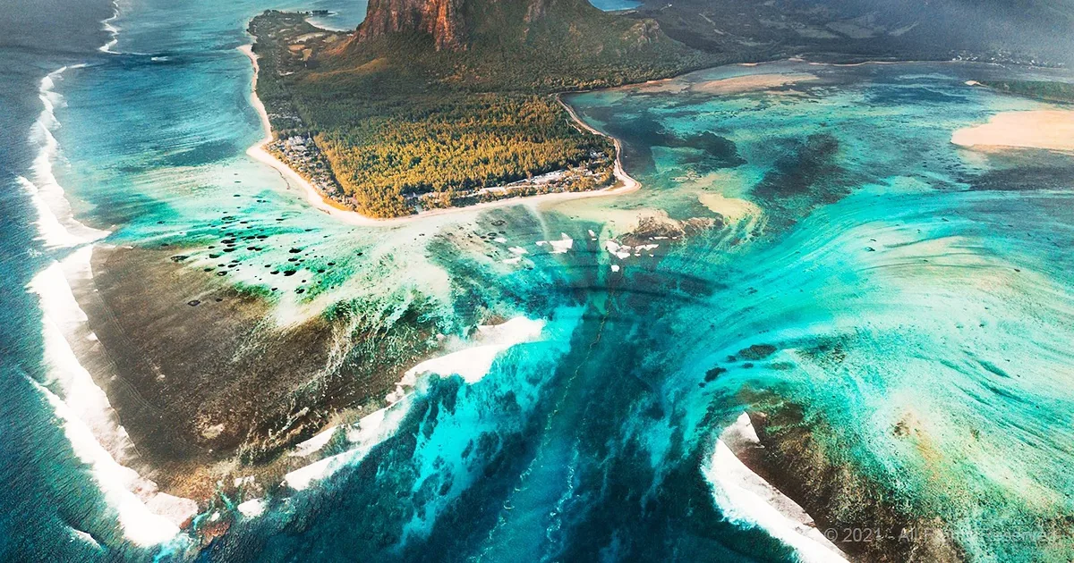 Behold the 'Underwater Waterfall' of Mauritius