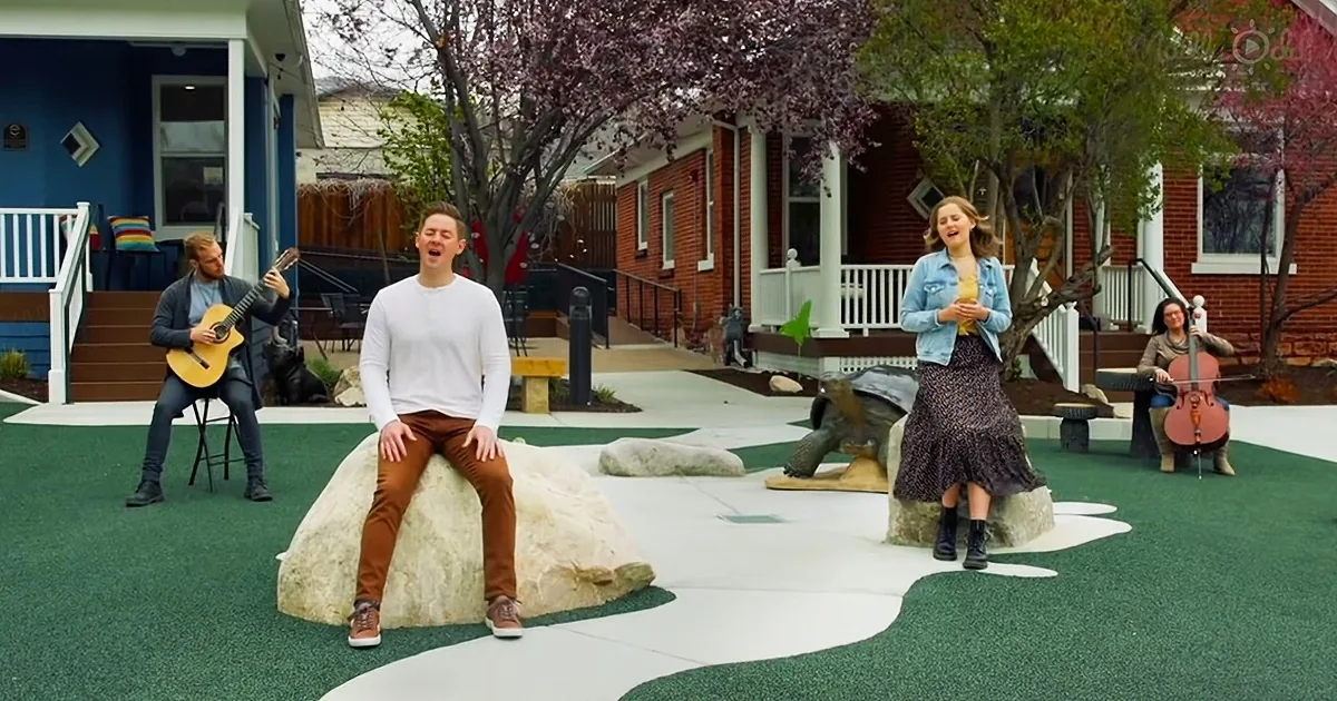 Dad and Daughter Sing ''Somewhere Over the Rainbow'' for Ronald McDonald Foundation