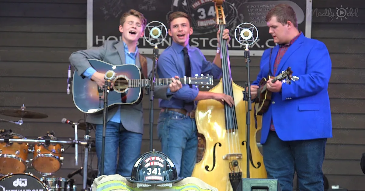 Amazing Bluegrass Singing and Playing by Carson Peters & Iron Mountain
