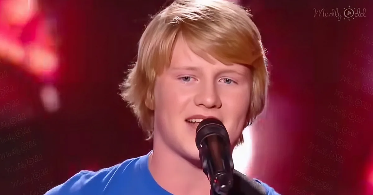 Brilliant Teen Playing ''Johnny B. Goode'' Has ''Voice Kids'' Coaches Dancing Across the Stage