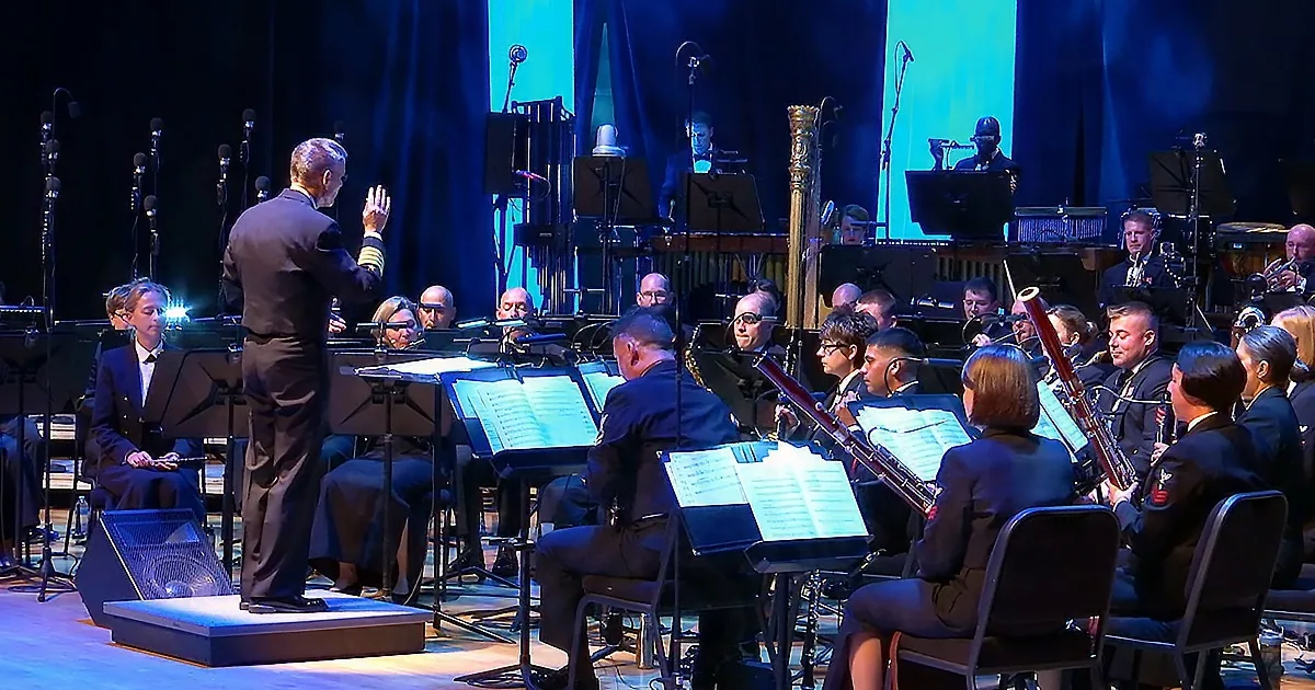 Us Navy Band Performs Super-Heroic Rendition ''The Incredibles''