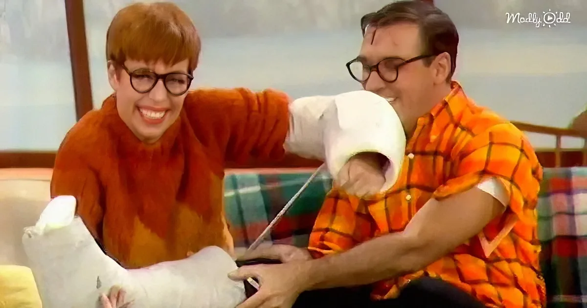 Hilarious First Episode of 'The Carol Burnett Show' From 1968