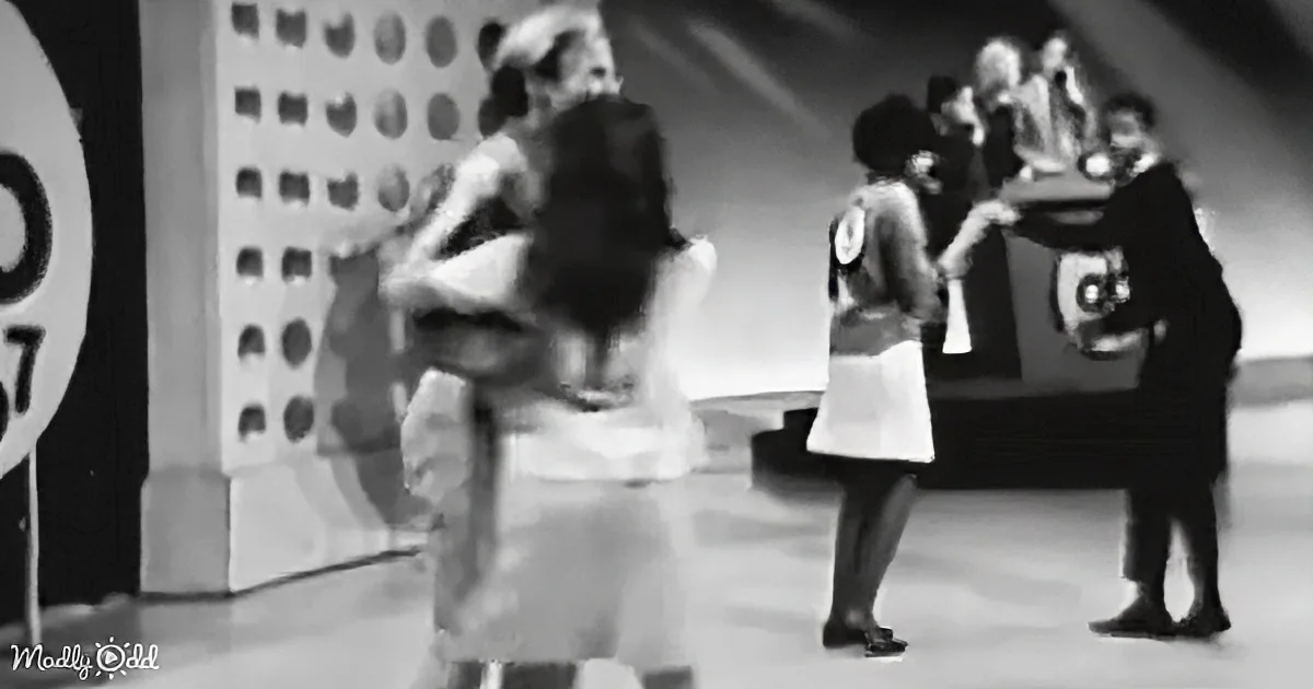 Dancers on American Bandstand