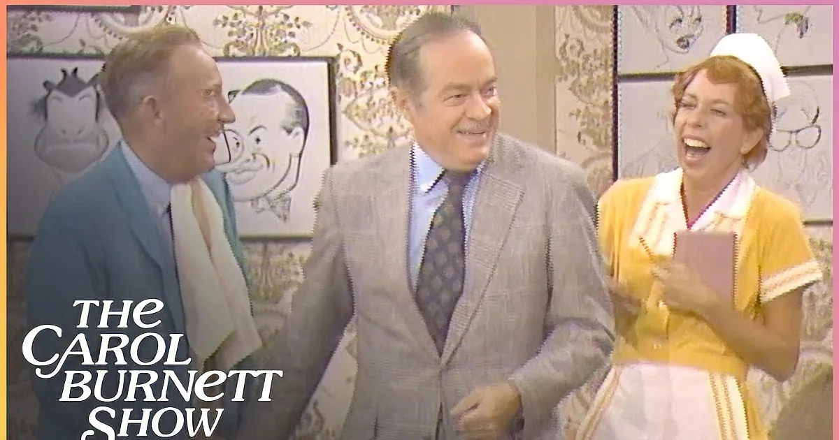 Bing Crosby and Bob Hope Stir up Laughs in Carol Burnett's 'Fan Girl' Sketch
