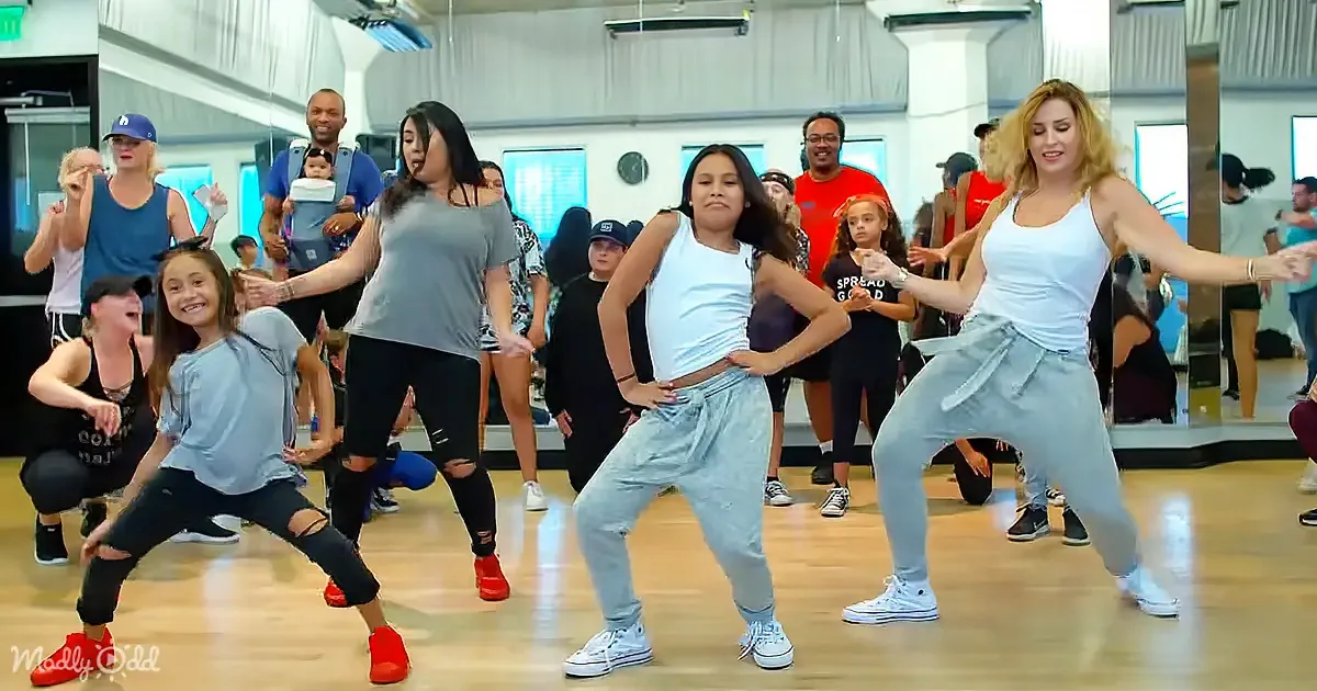 Phil Wright''s ''Let''s Groove'' Dance Is Taking Over the Internet
