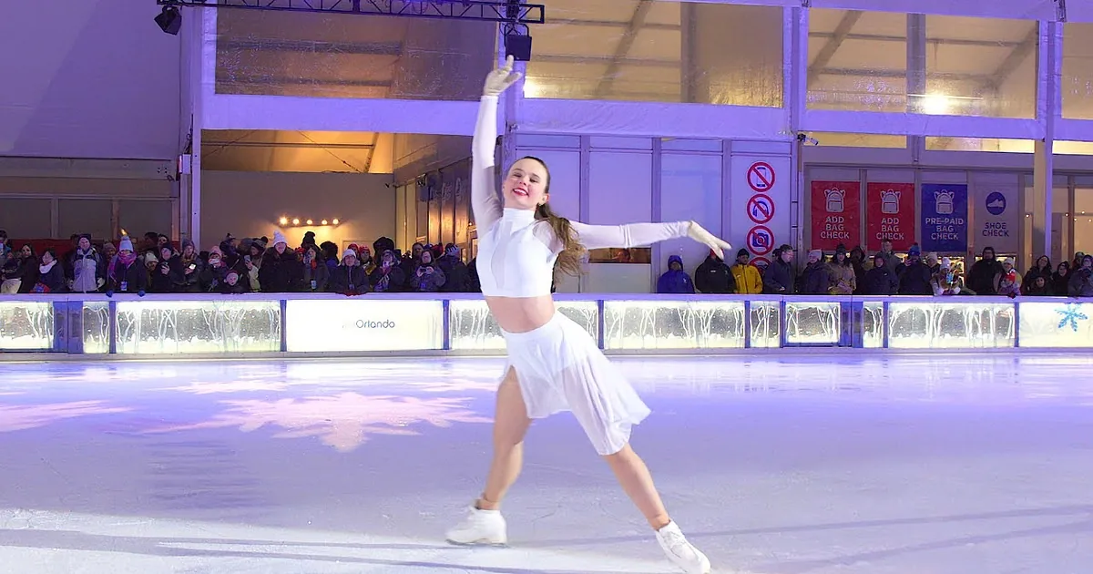 Kelly Clarkson's 'White Christmas' Gets a Dazzling Spin From Olympic Champion Mariah Bell