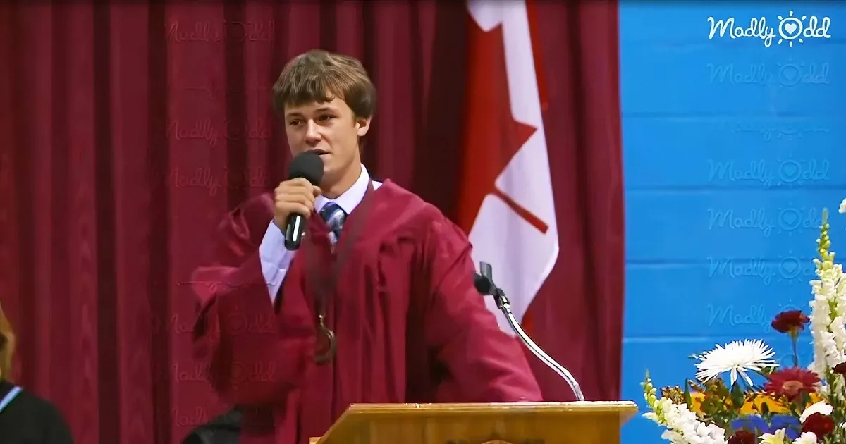 Valedictorian Trades Diploma for Mic Drop After Hilarious Graduation Speech