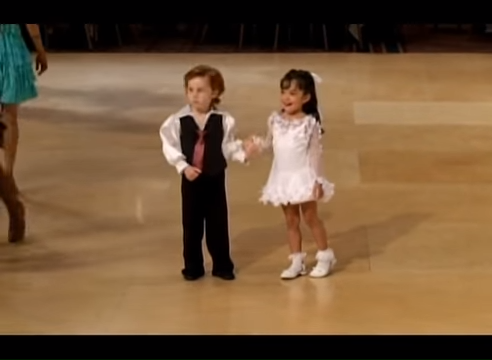 Daniela Avanzini & Yasha Jeltuhin performing Cha Cha 0-53 screenshot ...