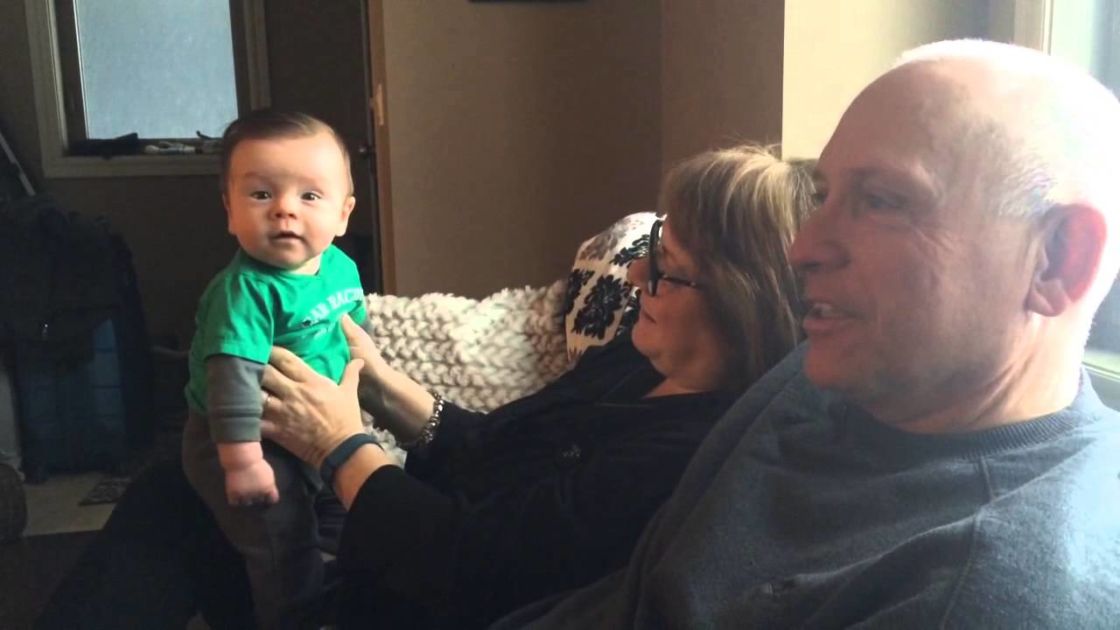 Mom records baby’s hilarious first word and the is in stitches