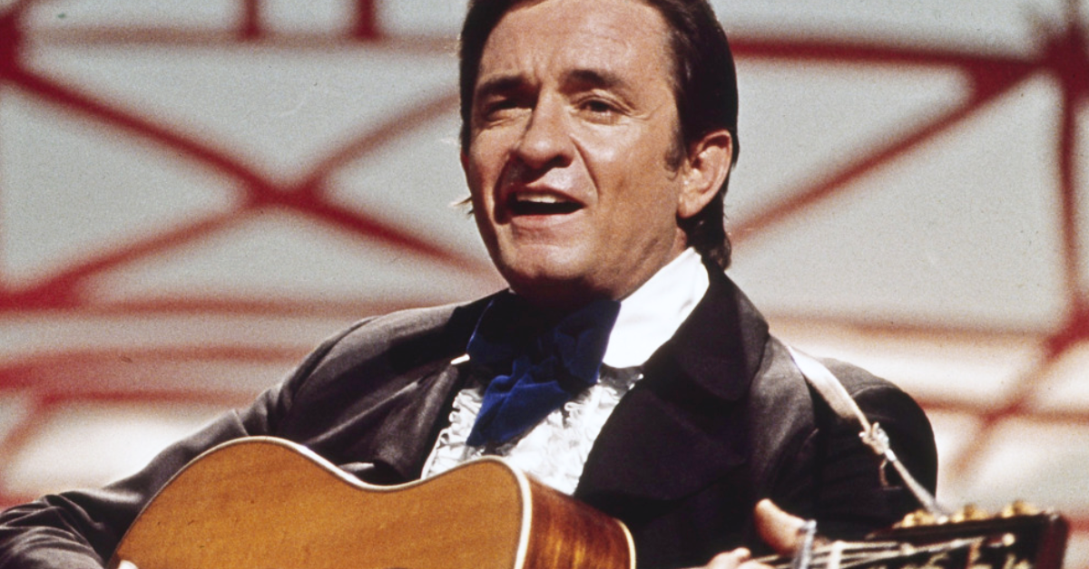 Johnny Cash Sings Spine-Tingling 'Battle Hymn' Tribute to America
