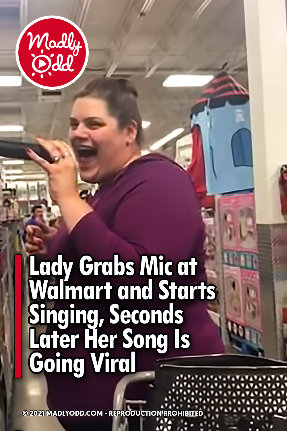 Lady Grabs Mic at Walmart and Starts Singing, Seconds Later Her Song Is Going Viral