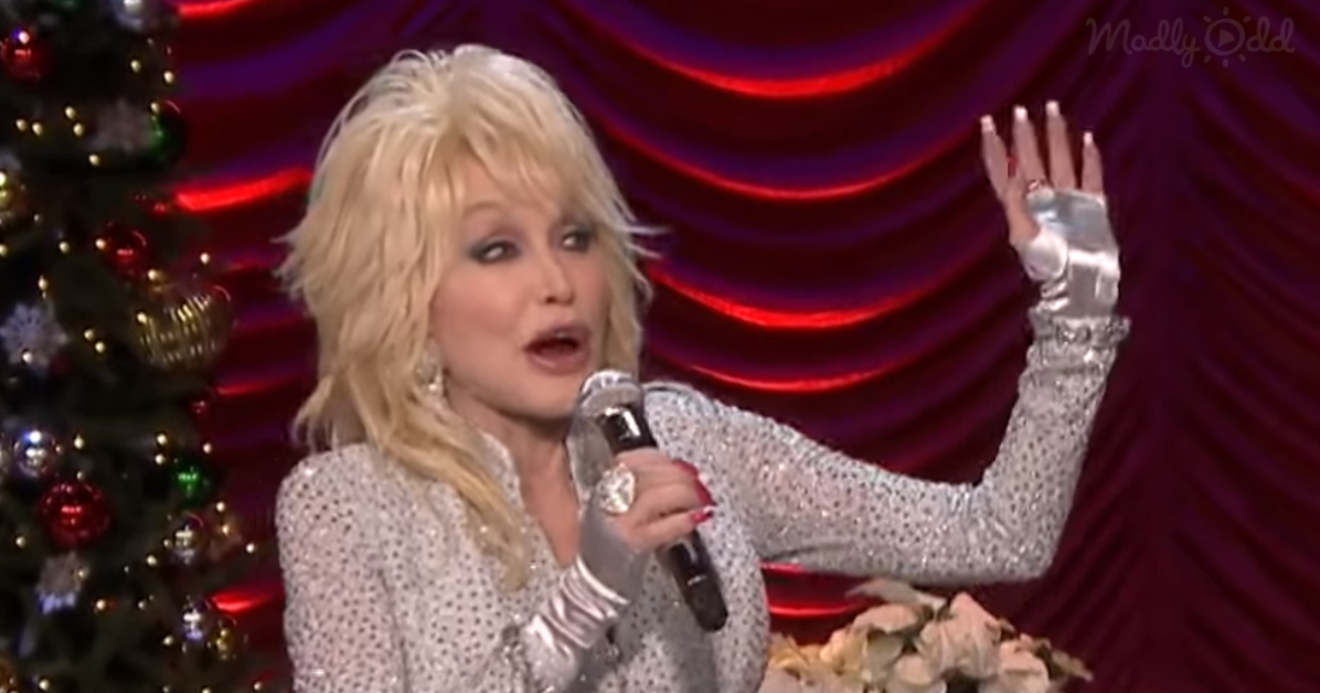 Dolly Parton sings Christmas Music with Jimmy Fallon