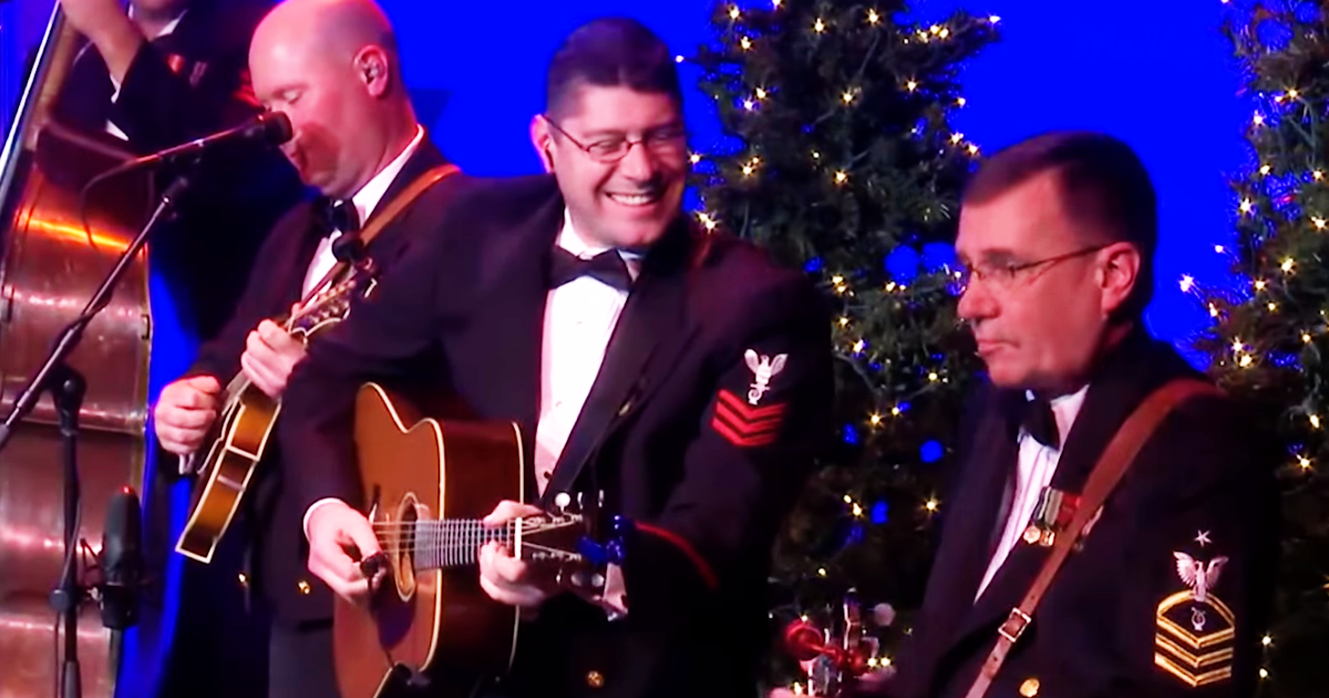 US Navy Band Brings Down The House With EPIC Dueling ‘Jingle Bells