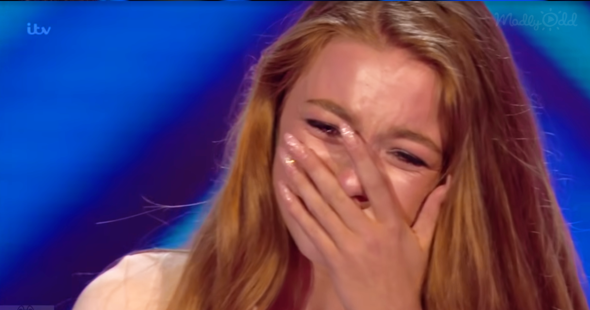 Nervous Teen Is The Last To Audition, Falls Apart On Stage In Tears Before  Simon's Judgment – Madly Odd!