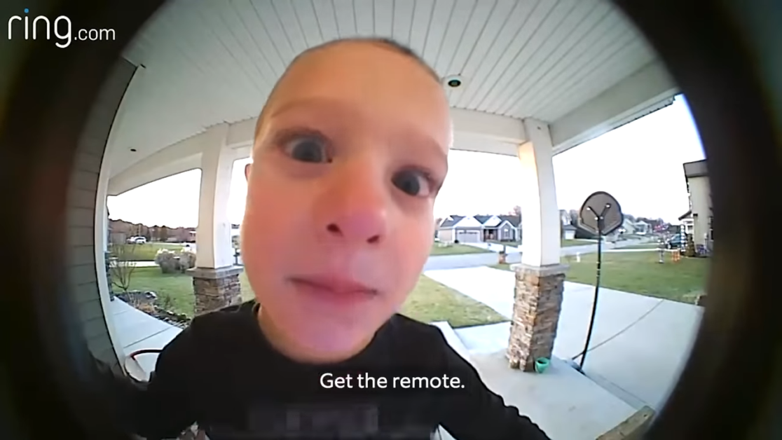 Kid calls dad at work with doorbell camera