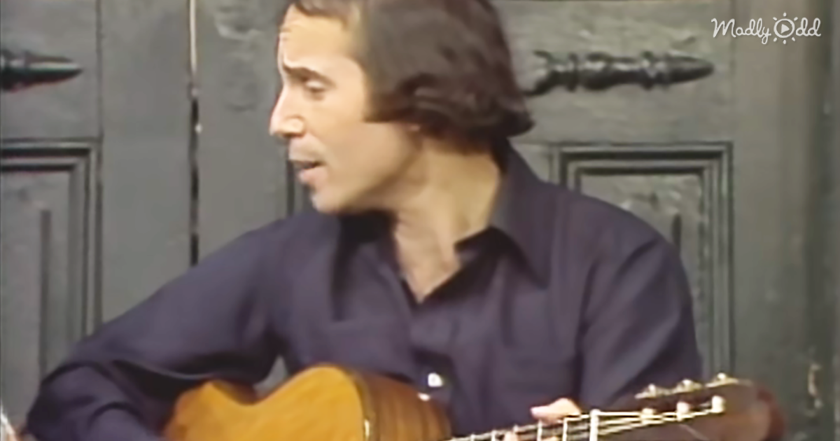 og-1 Watch Paul Simon Sing ‘Me and Julio’ on ‘Sesame Street’ In 1977