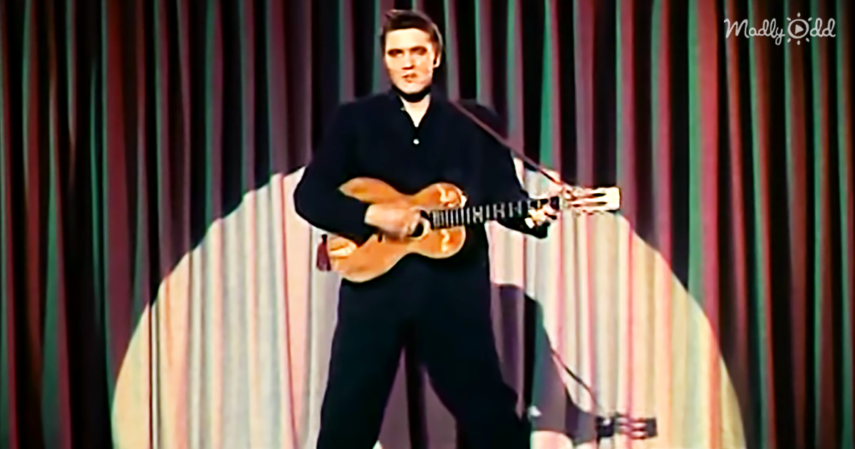 50742-OG3-Elvis-Presley-Gets-Ready-To-Sing-For-Screen-Test-It’s-Safe-To-Say-He-Blows-Everyone-Away