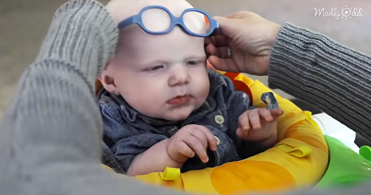 47645-OG1-Baby-Leo-Has-The-Most-Beautiful-Smile-When-He-Gets-His-Glasses-And-Sees-His-Mommy-For-The-First-Time
