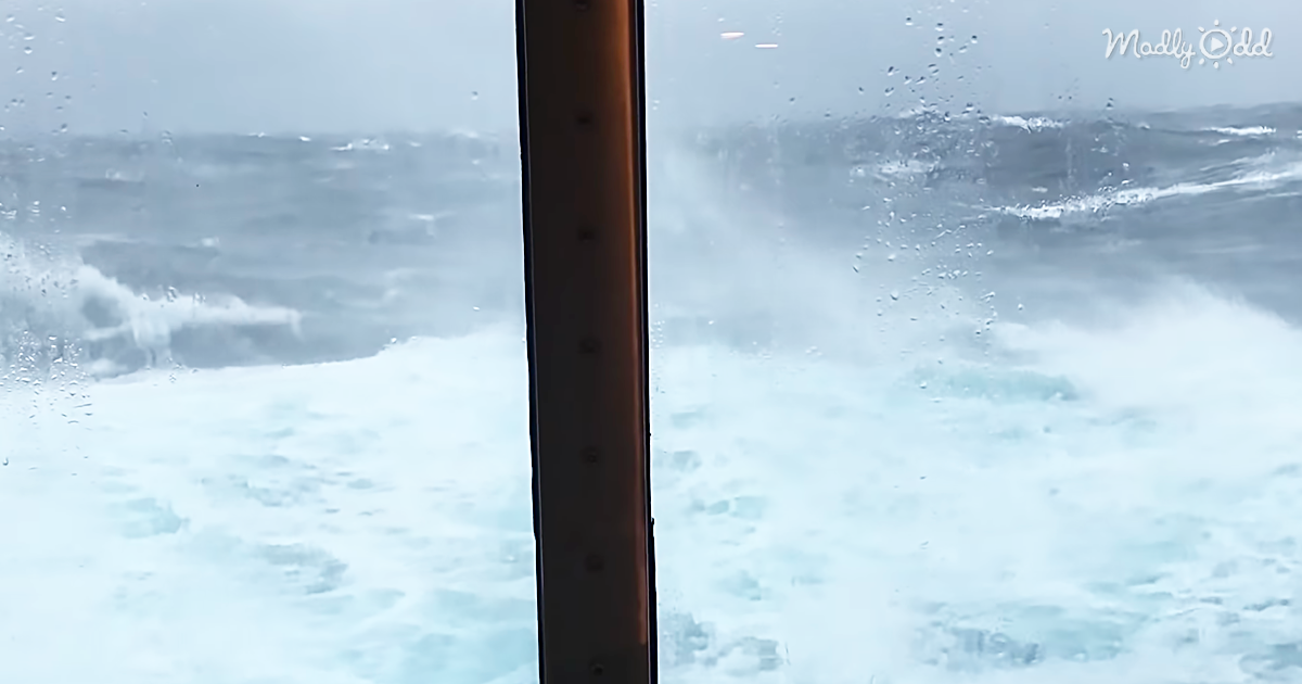 64555-OG1-Incredible-Storm-At-Sea-Seen-From-The-Third-Deck-Window-Is-Horrifyingly-Beautiful