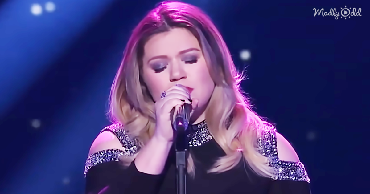 96113-OG1-The-Moment-Kelly-Clarkson-Reduced-the-World-to-Tears-On-American-Idol