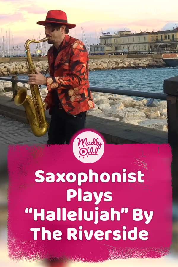 Saxophonist Plays “Hallelujah” By The Riverside