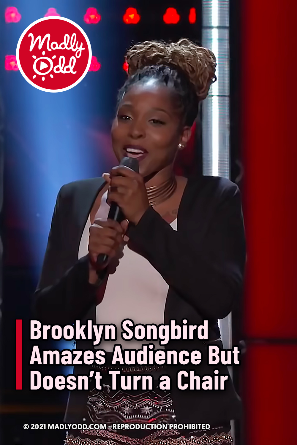 Brooklyn Songbird Amazes Audience But Doesn’t Turn a Chair