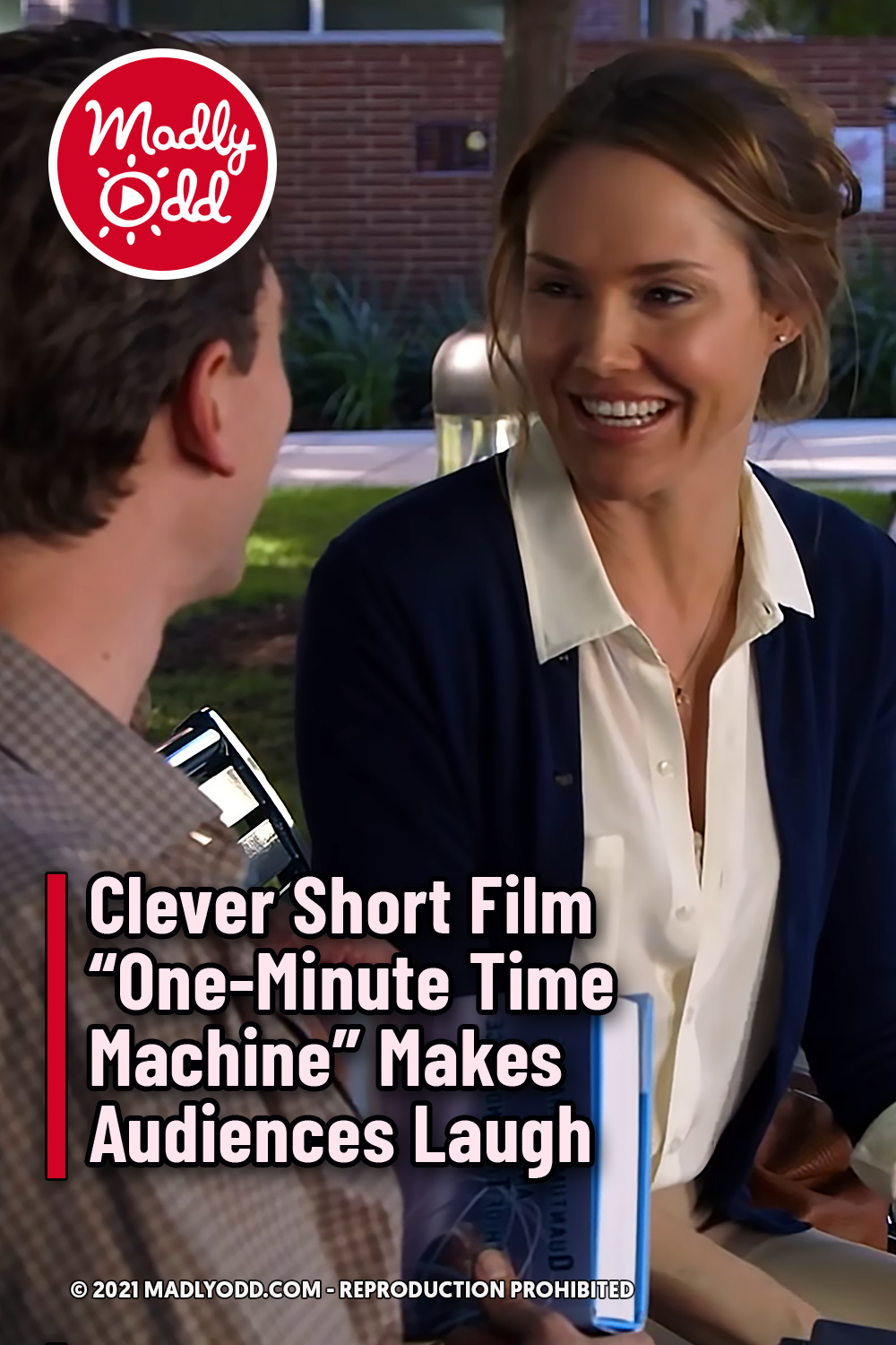Clever Short Film “One-Minute Time Machine” Makes Audiences Laugh