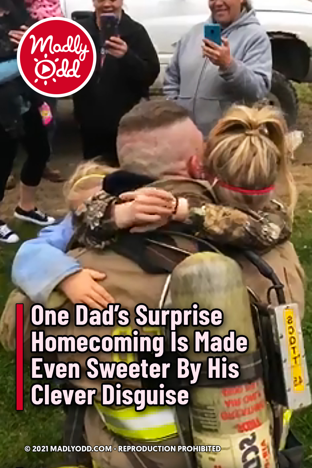 One Dad’s Surprise Homecoming Is Made Even Sweeter By His Clever Disguise