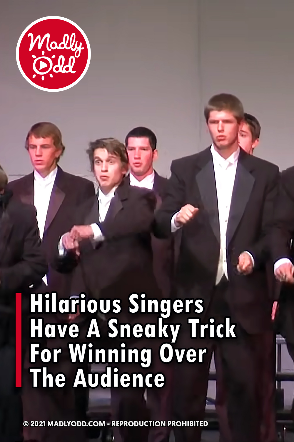 Hilarious Singers Have A Sneaky Trick For Winning Over The Audience