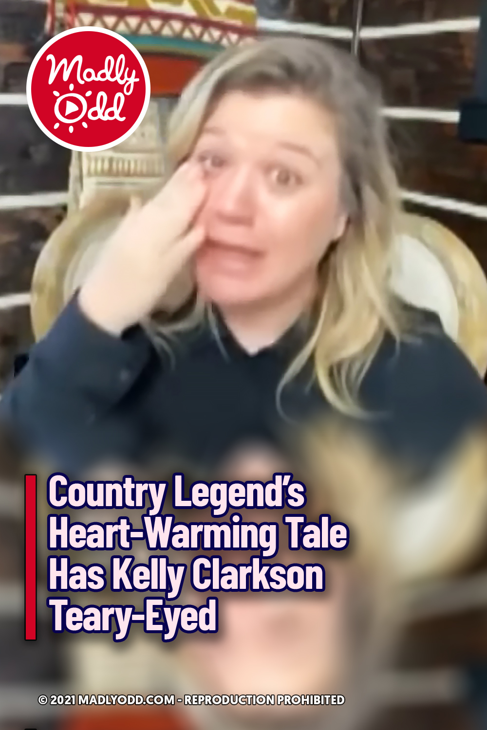 Country Legend’s Heart-Warming Tale Has Kelly Clarkson Teary-Eyed