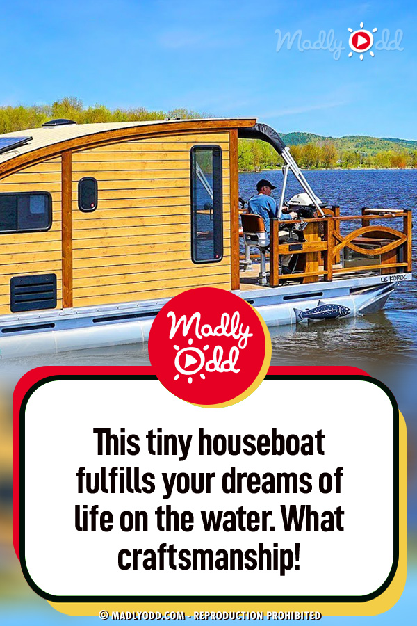 This DIY Tiny House Boat Is Perfect For Living On The Water