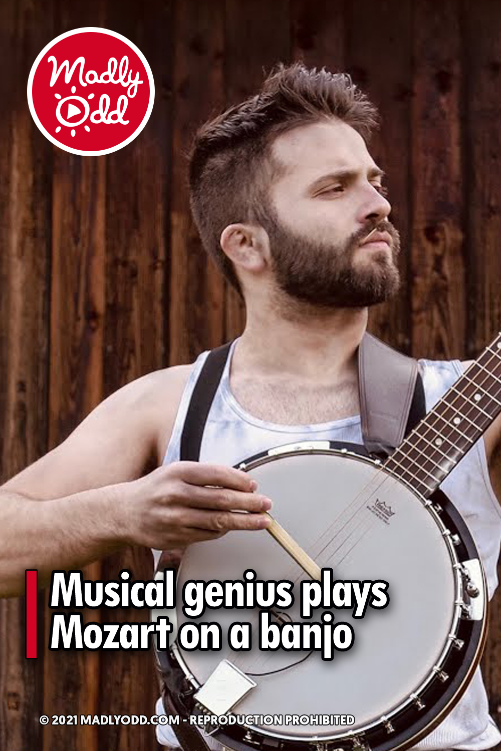 Musical genius plays Mozart on a banjo