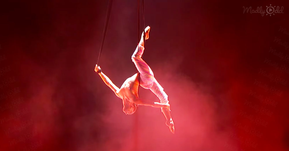 Aerialist Aidan Bryant