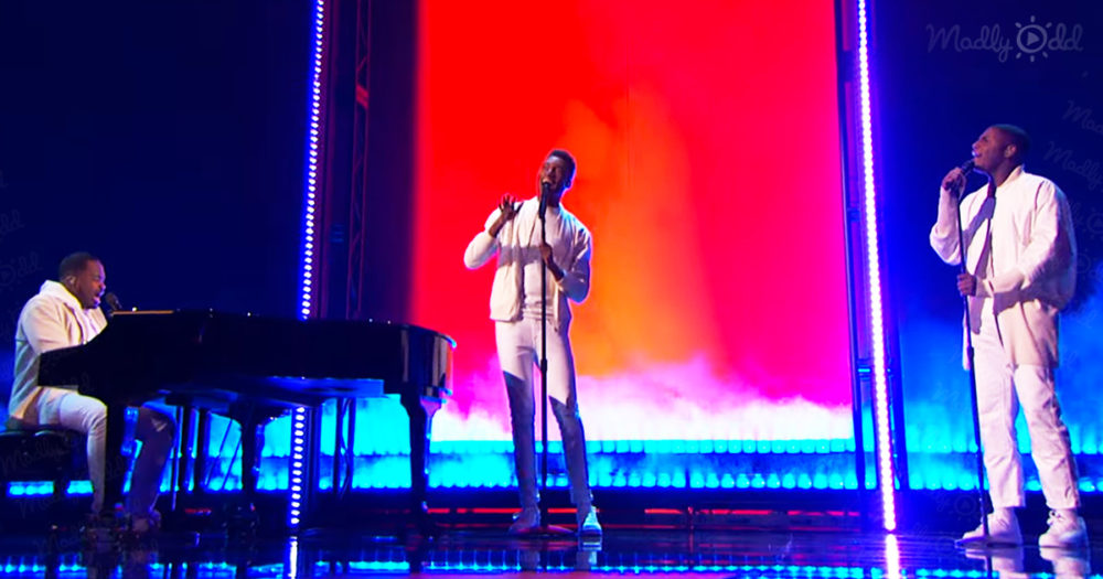 1aChord "Everybody Hurts" on AGT