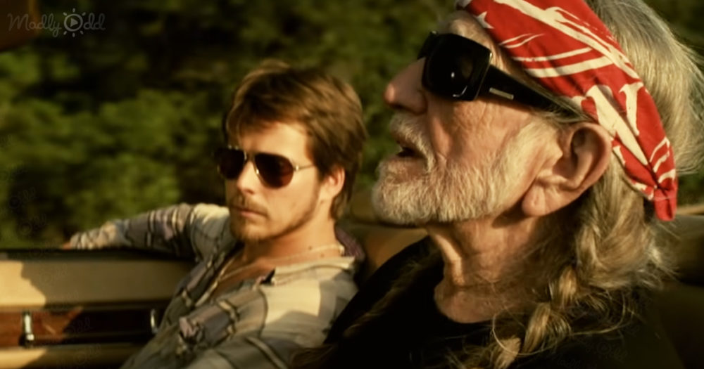 Willie Nelson and his son Lukas singing 'Just Breathe'