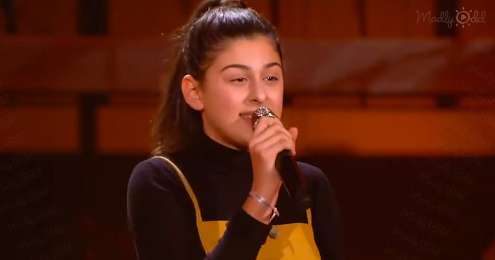 Girl singing on "The Voice Kids"