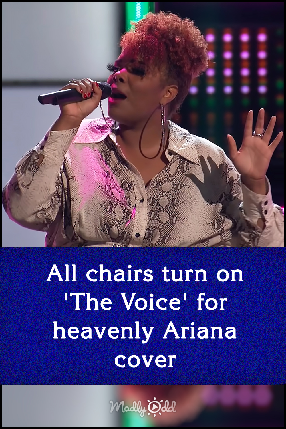 All chairs turn on \'The Voice\' for heavenly Ariana cover