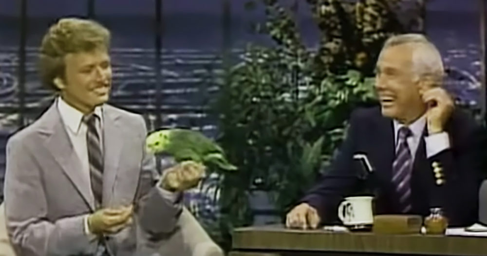 Johnny Carson and singing parrot